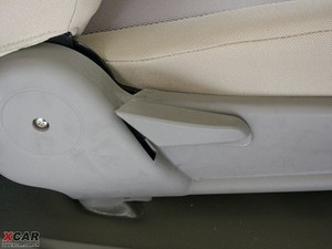 2010款2.0L 新舒适版 空间座椅