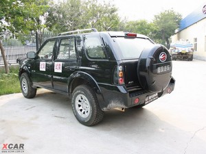 2010款2.0 两驱超值版 左后45度