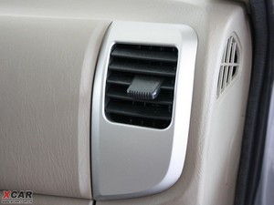 2010款2.0L 新舒适版 中控区