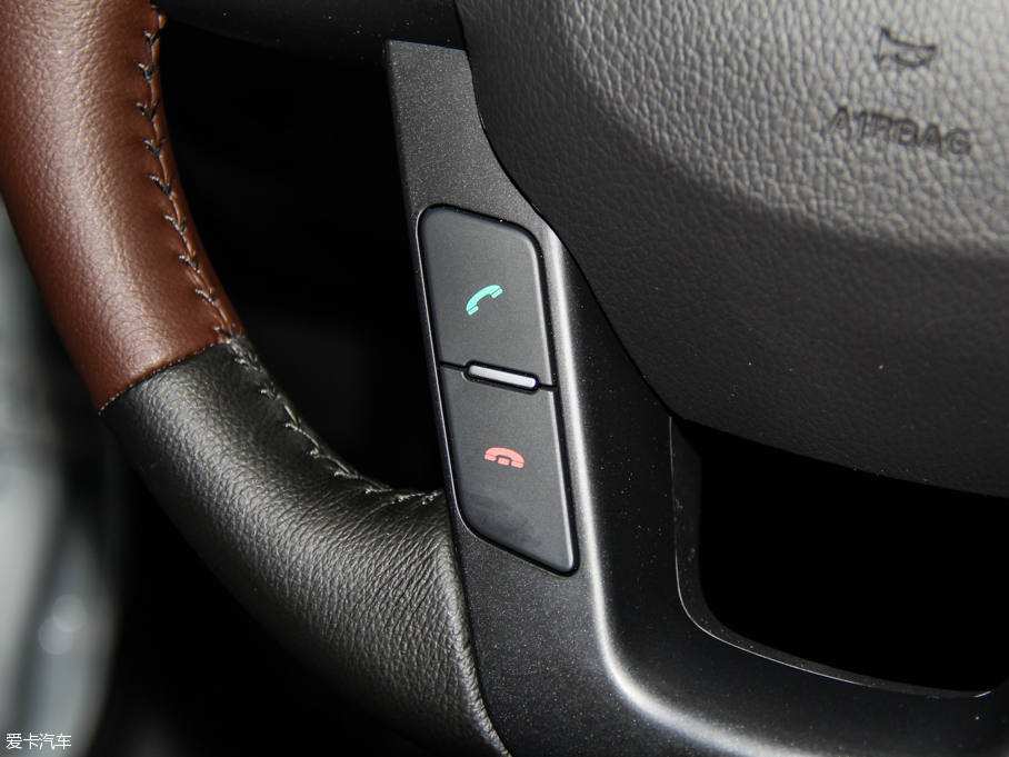 2015����LX7 2.0T �Ԅ�ȫ�����F��