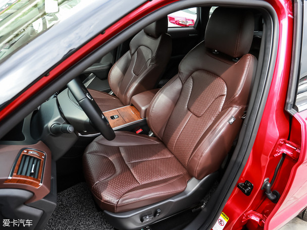 陸風汽車2015款陸風X7