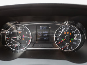 2015款2.0T 自动全景尊享版 仪表