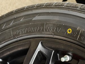 2015款2.0T 自动全景尊享版 轮胎尺寸