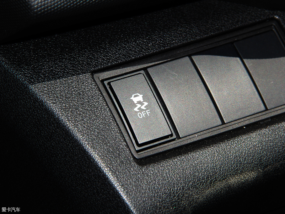 2015LX5 1.5T CVT(chung)I