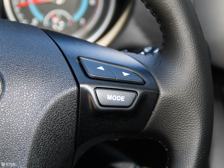 2015LX5 1.5T CVT(chung)