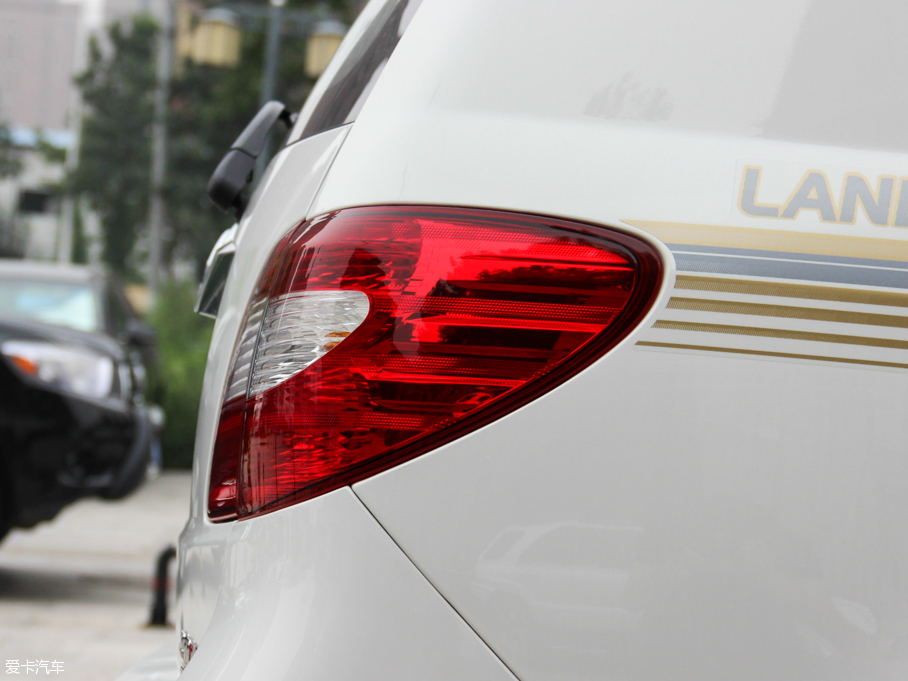 2015L(fng)X8 ̽ 2.0T (q)A 