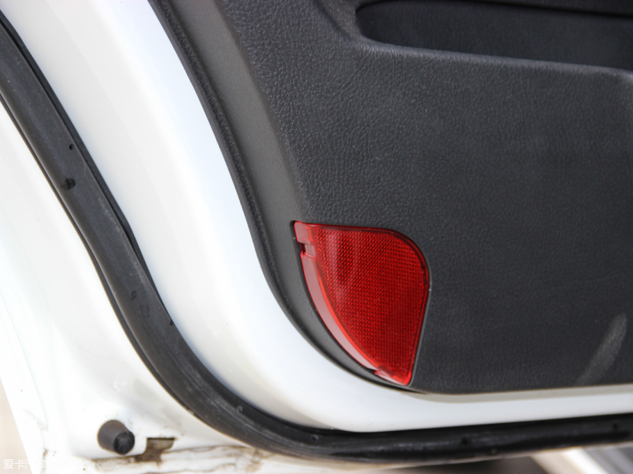 2015L(fng)X8 ̽ 2.0T (q)A 