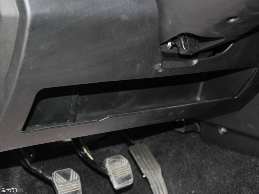 2015L(fng)X8 ̽ 2.0T (q)A 