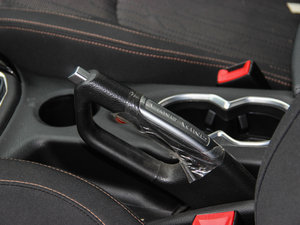 2015̽ 2.0T A  v܇Ƅ