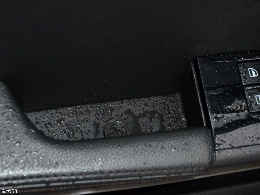 2016LX5 plus 2.0T Ԅӄ