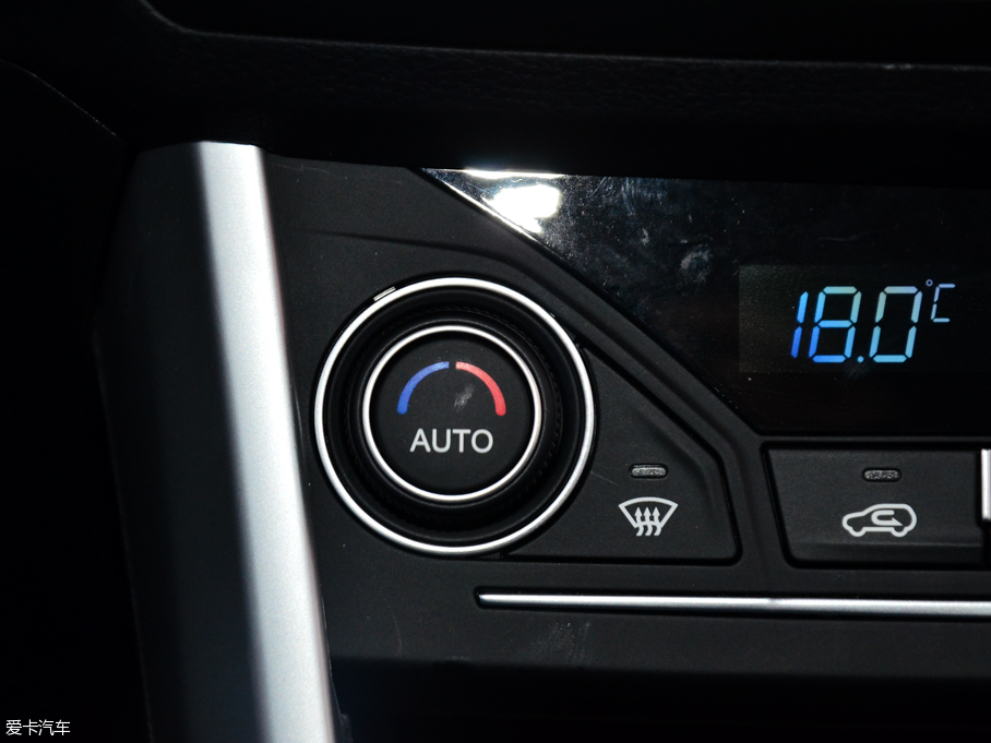 2016LX5 plus 2.0T Ԅӄ