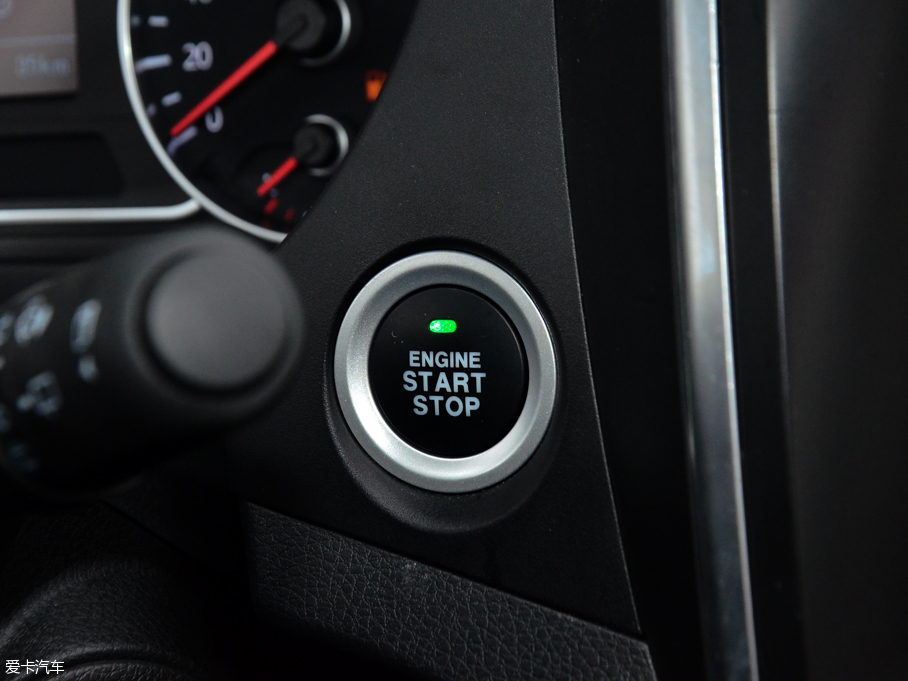 2016LX5 plus 2.0T Ԅӄ