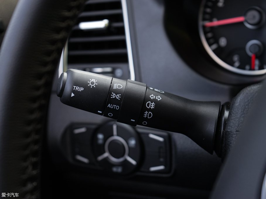 2016L(fng)X5 plus 1.5T CVT(chung)I(lng)