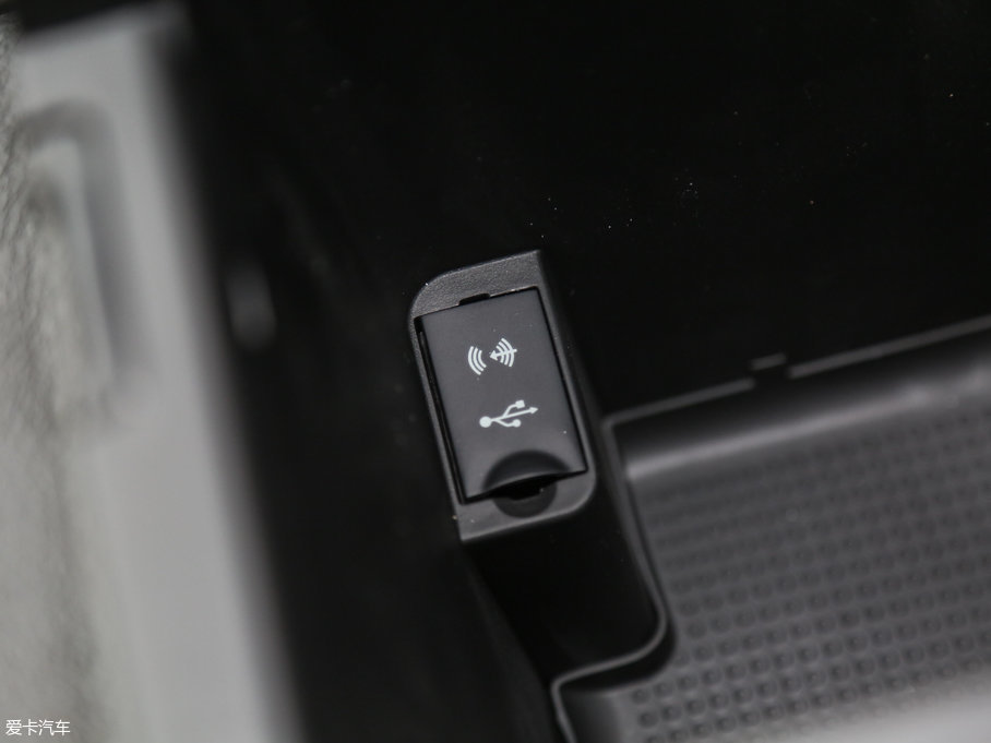 2017L(fng)X8 2.0T (q)A 