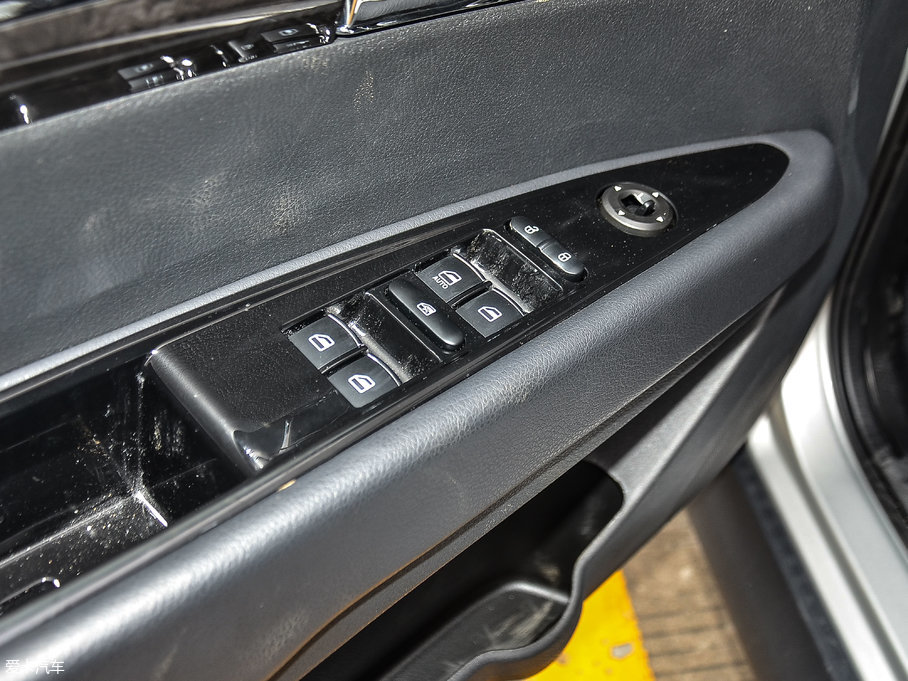 2017L(fng)X8 2.0T (q)A 