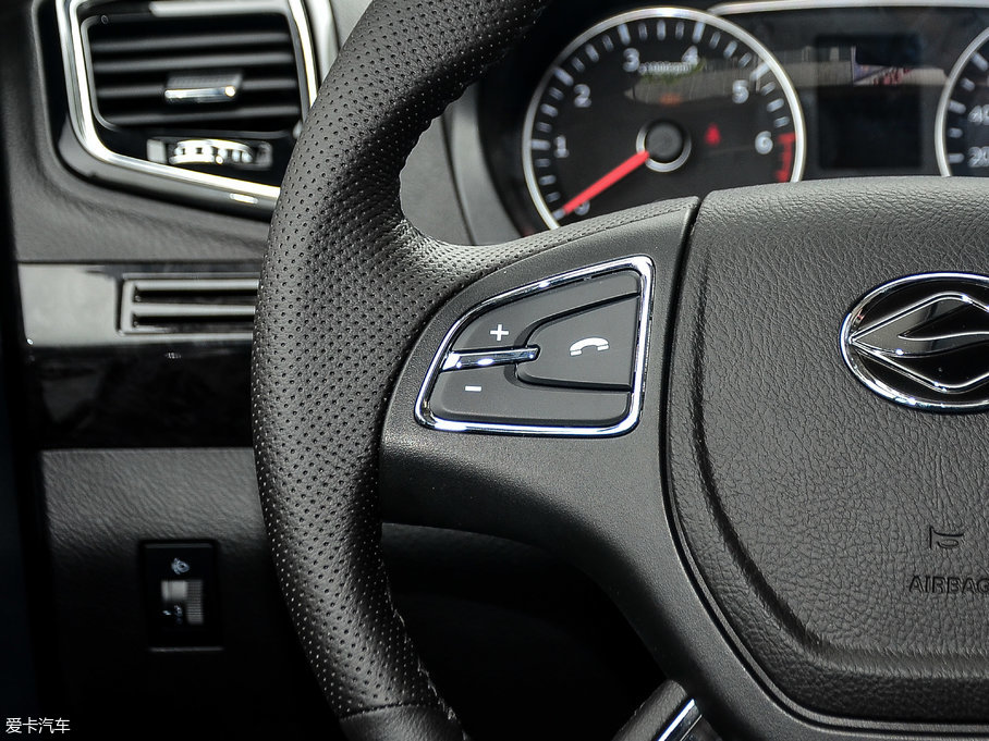 2017LX8 2.0T 򌳬A 
