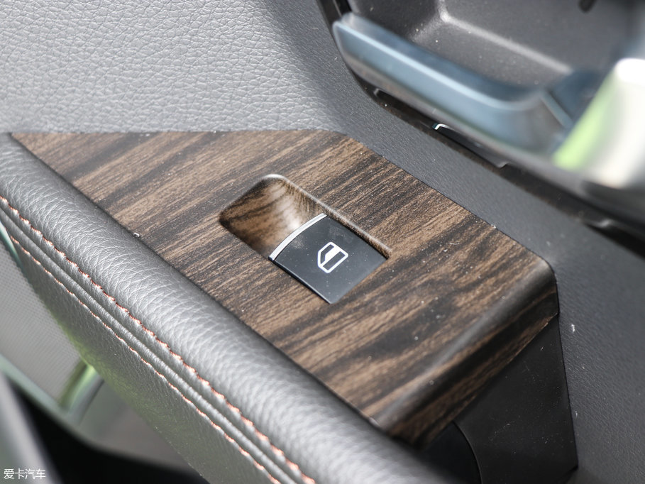 2016L(fng)X7 2.0T ԄȫŞ