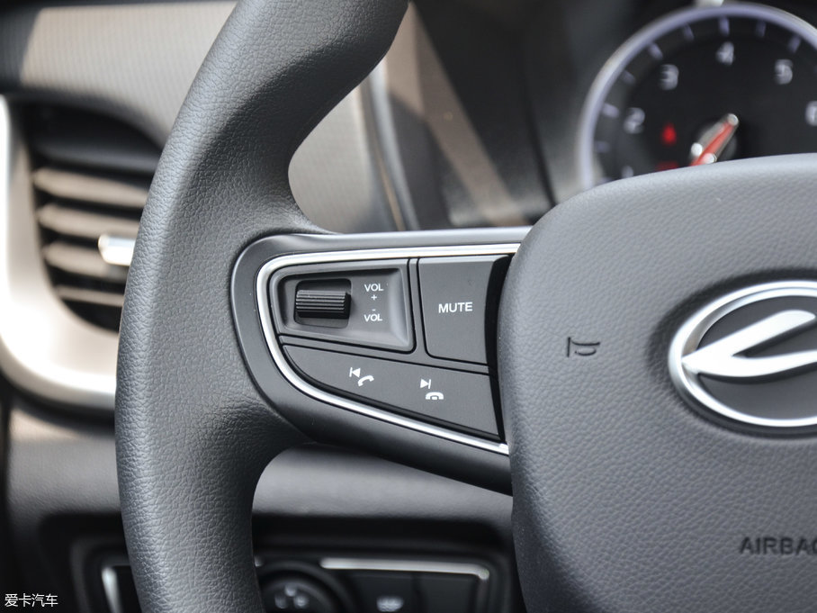 2017L(fng)X2 1.6L ԄӄJ