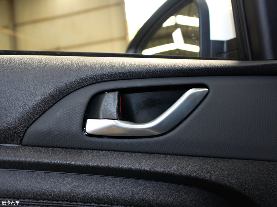 2017L(fng)X2 1.6L ԄhJ