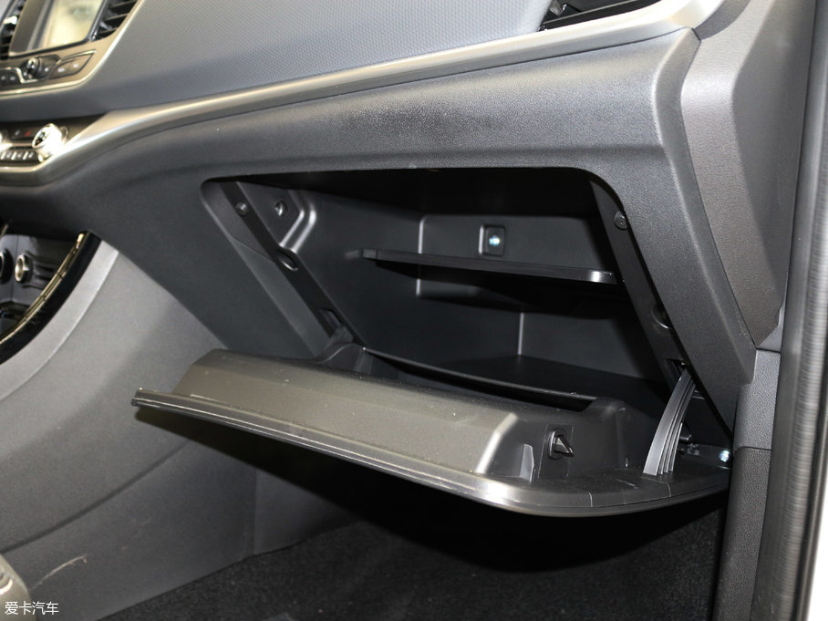 2017L(fng)X2 1.6L ԄhJ