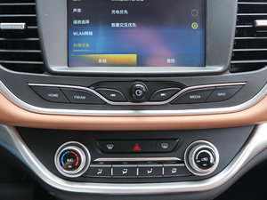 2017款1.6L 自动铂锐版 音响调节