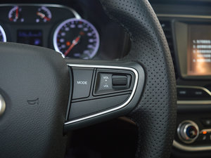 2017款1.6L 手动锋锐版 中控区