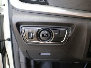 2017款1.6L 自动锋锐版 中控区