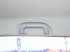 2017款1.6L 手动锋锐版 空间座椅