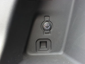 2017款1.6L 手动锋锐版 空间座椅