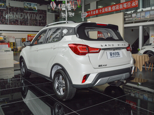 2017款1.6L 手动劲锐版 左后45度