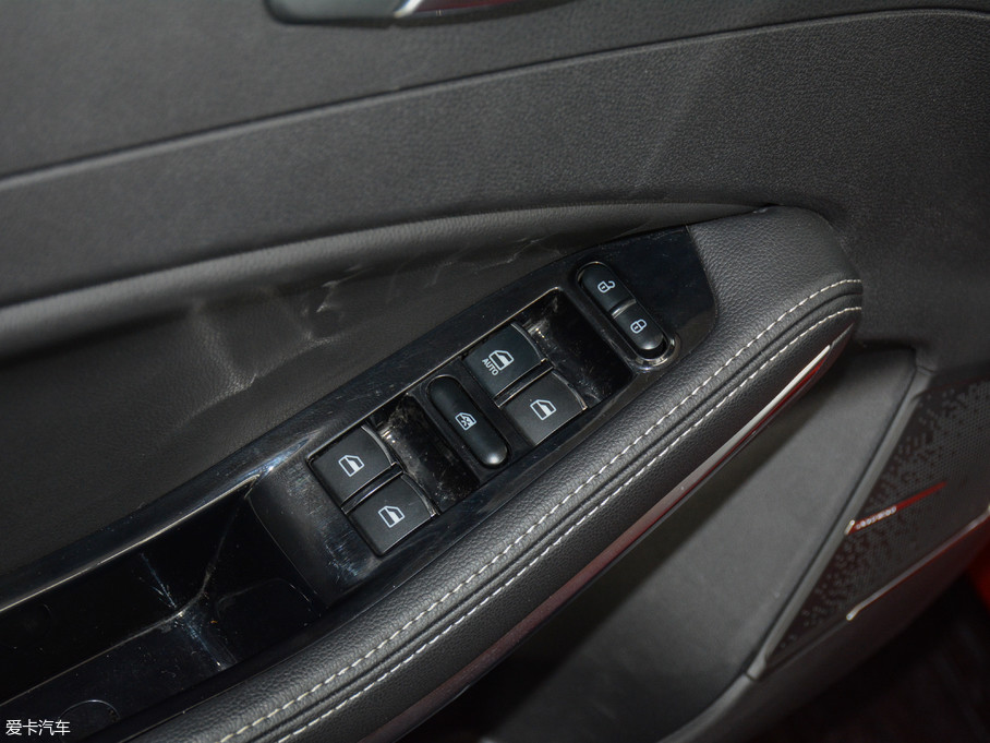 【2018款逍遥试装车_中控区_34\/1224张