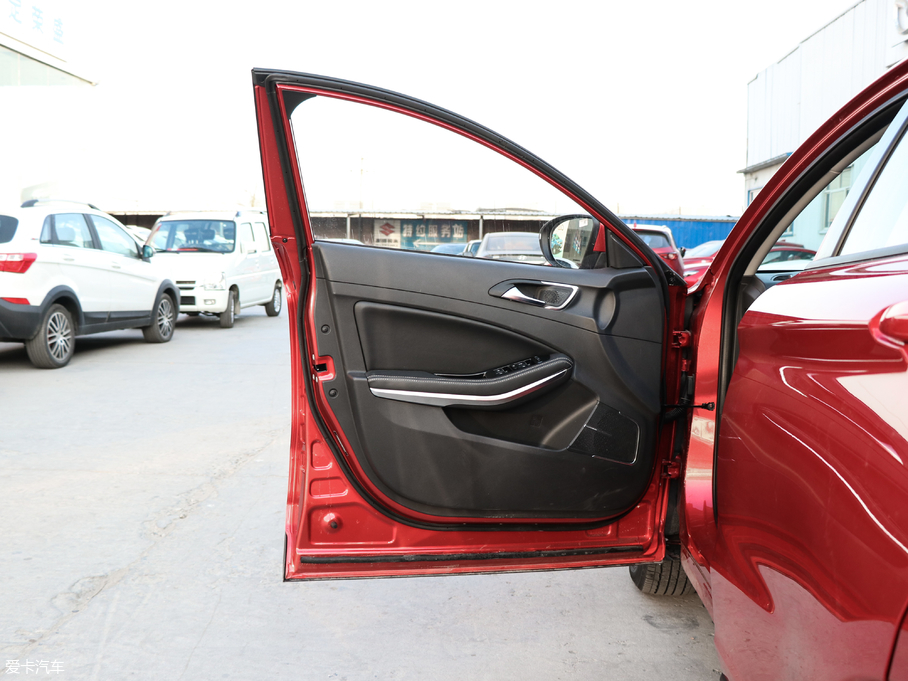 2018�����b 1.5T �ք����~��