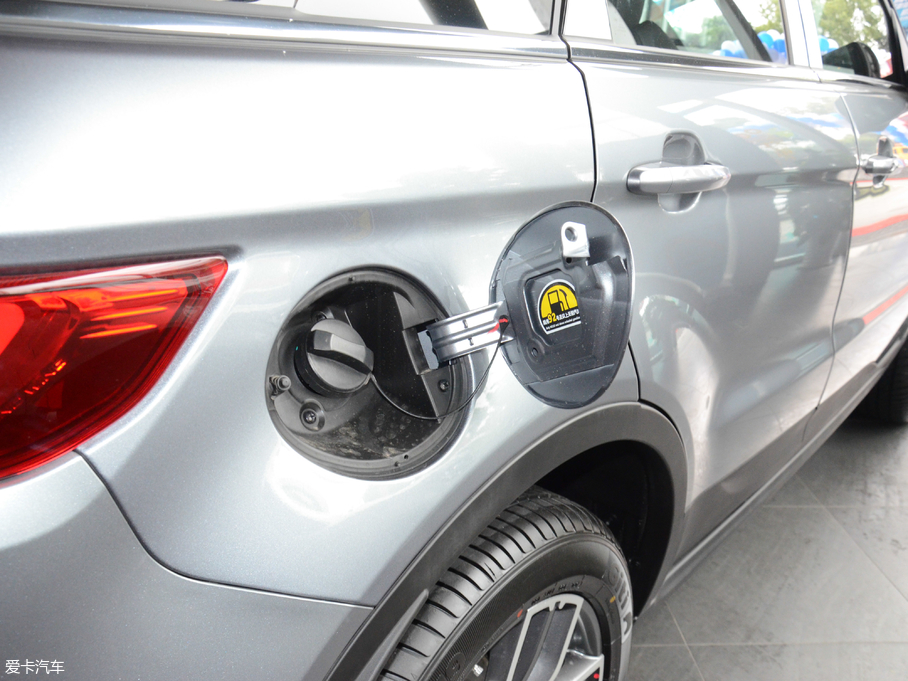 2018LX7 Խ 1.5T ԄȫF