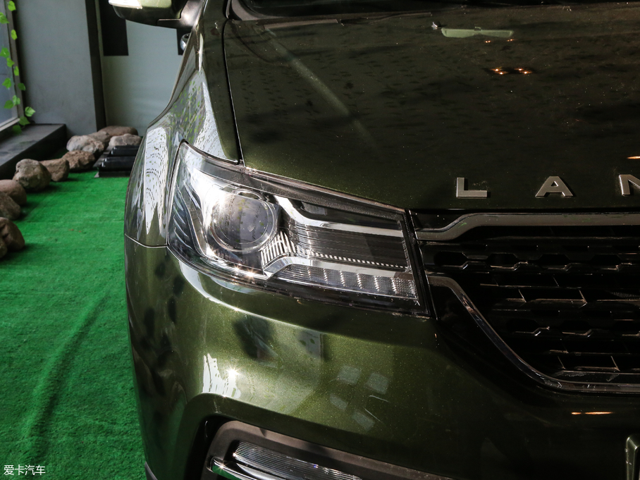 2018L(fng)X8 1.8T (q)A 