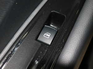 20181.8T (q)A  п؅^(q)