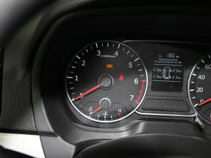 20181.8T (q)A  п؅^(q)