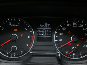 20181.8T (q)A  п؅^(q)