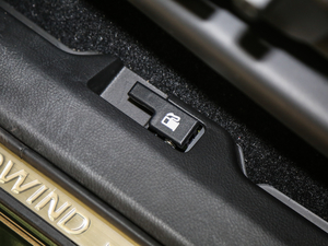 20181.8T (q)A  п؅^(q)