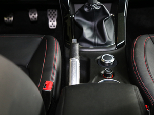 20181.8T (q)A  п؅^(q)