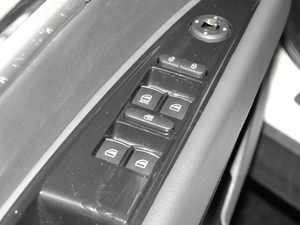 20182.0T 򌳬A  {܇ƅ^	