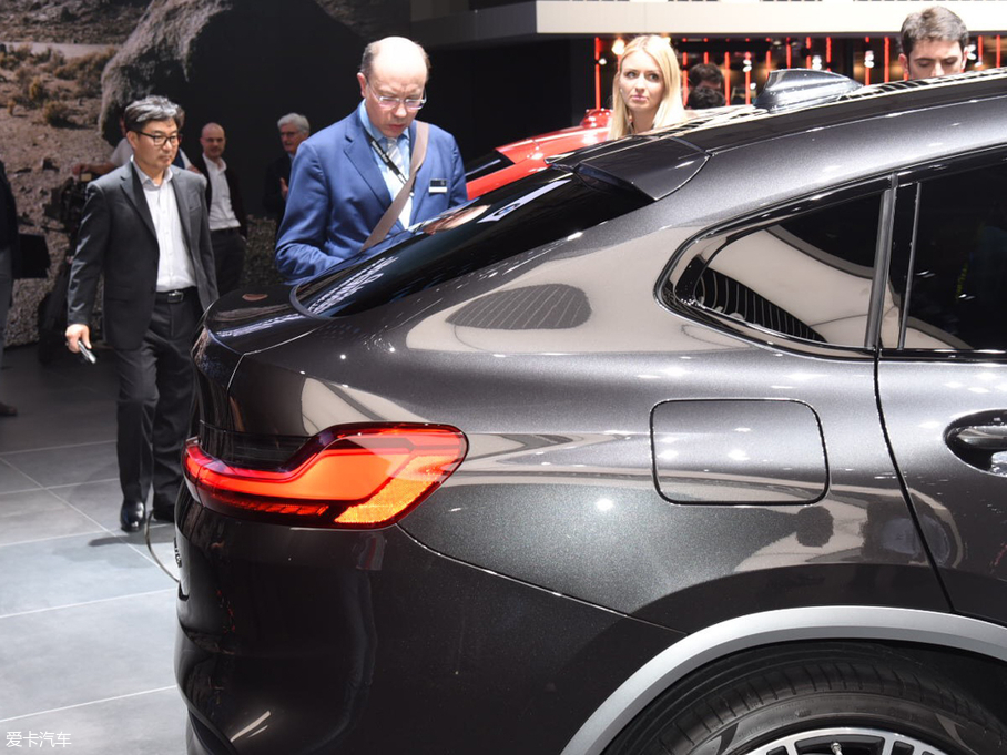 2019RX4 xDrive 30i