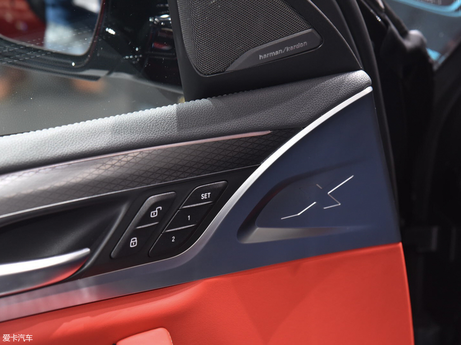 2019RX4 xDrive 30i