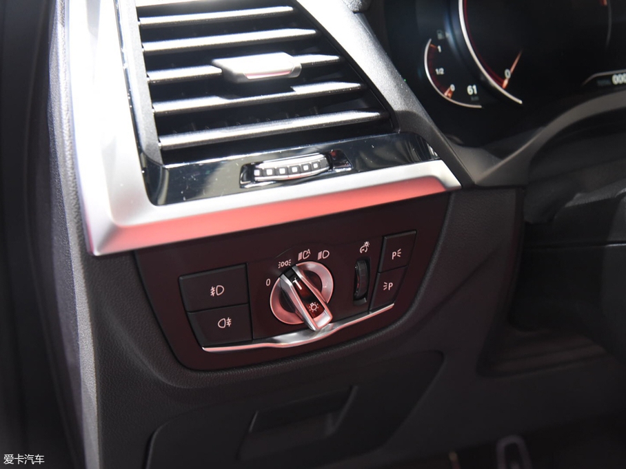 2019��RX4 xDrive 30i