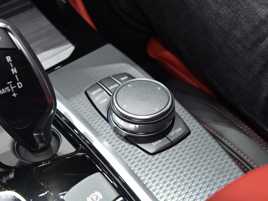 2019��RX4 xDrive 30i