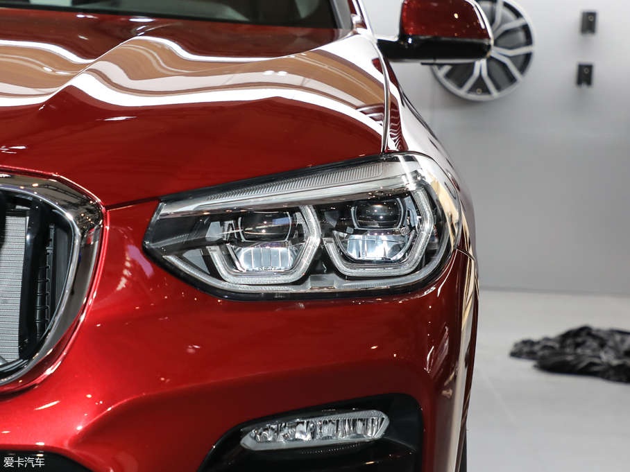 2019RX4 xDrive 30i M\b