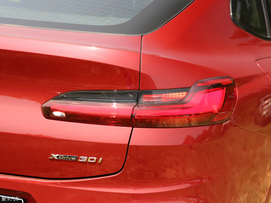 2019RX4 xDrive 30i M\b