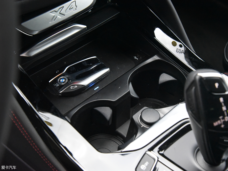 2019RX4 xDrive 30i M\b