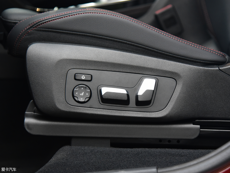 2019RX4 xDrive 30i M\b