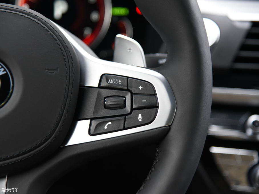 2019RX4 xDrive 30i M\(yn)(dng)b