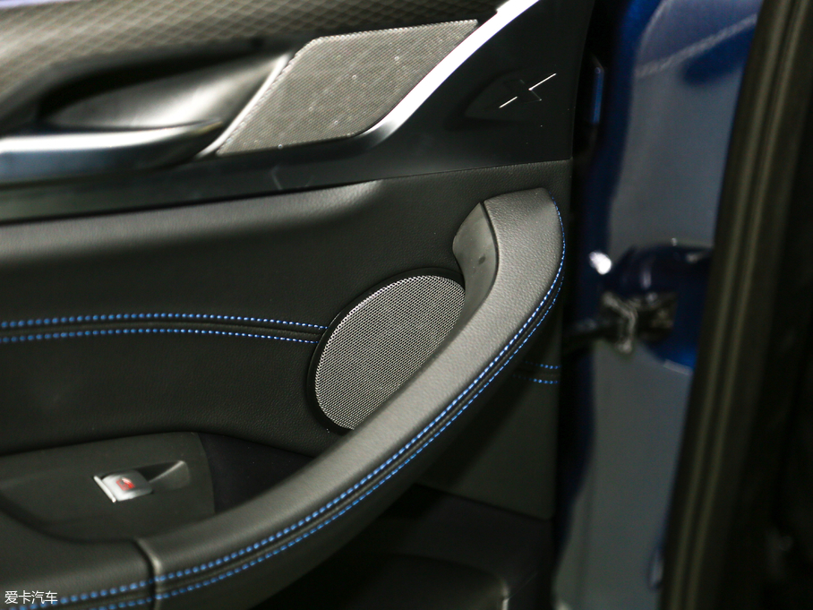 2019RX4 xDrive 25i M\b